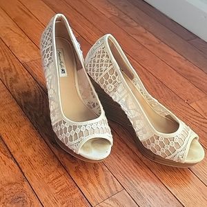American Eagle wedge heels size 7.5